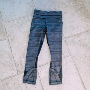 SOLD lululemon— inspire crop *21”!!
